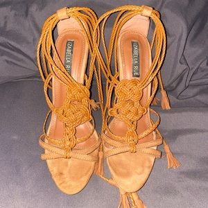 Izabella Rue Knot Sandals